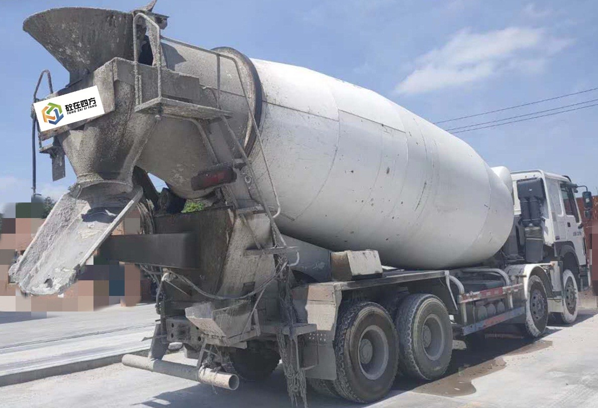 https://images.tongzsf.com/tong/truck_machine/20210127/1601178d799382.jpg