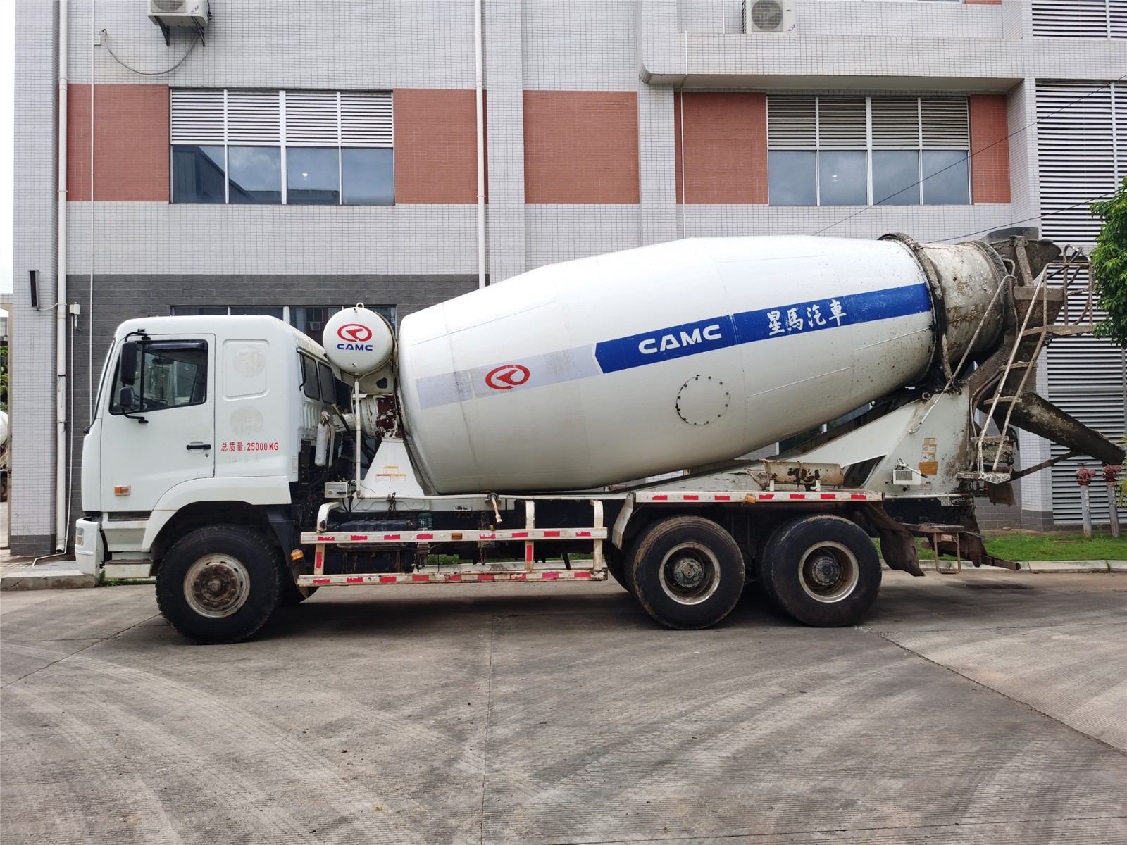 https://images.tongzsf.com/tong/truck_machine/20210127/1601178ed5ef34.jpg