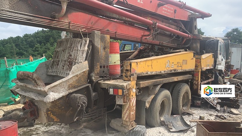 https://images.tongzsf.com/tong/truck_machine/20210127/160117a0d01a1e.jpg