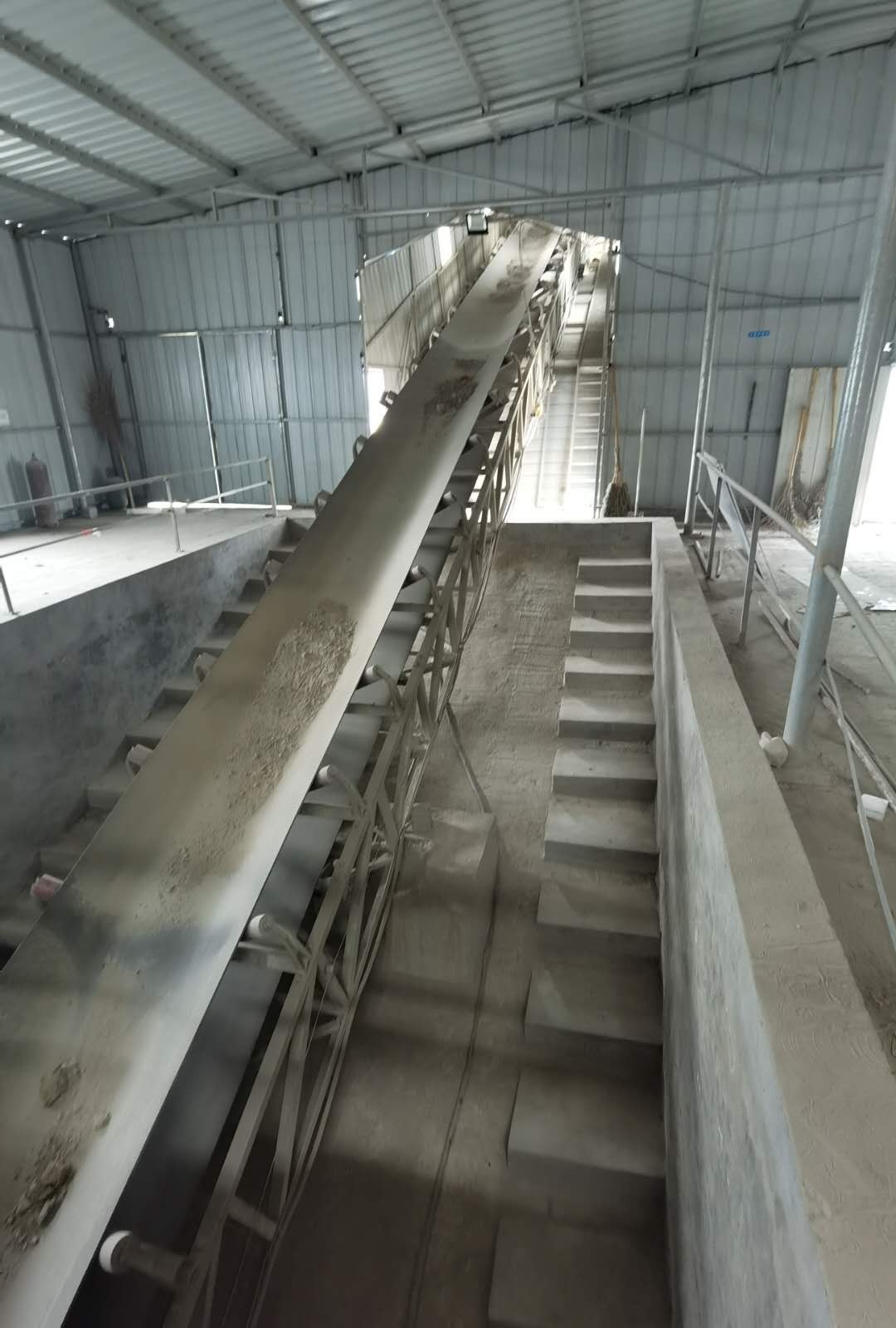 https://images.tongzsf.com/tong/truck_machine/20210127/160117b2fefb49.jpg
