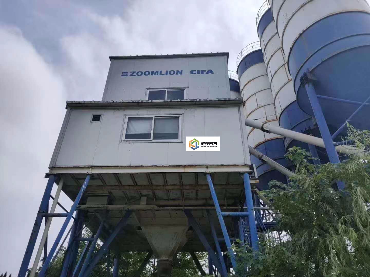 https://images.tongzsf.com/tong/truck_machine/20210127/160117b30f4201.jpg