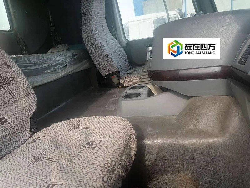 https://images.tongzsf.com/tong/truck_machine/20210127/160117b3c4e606.jpg