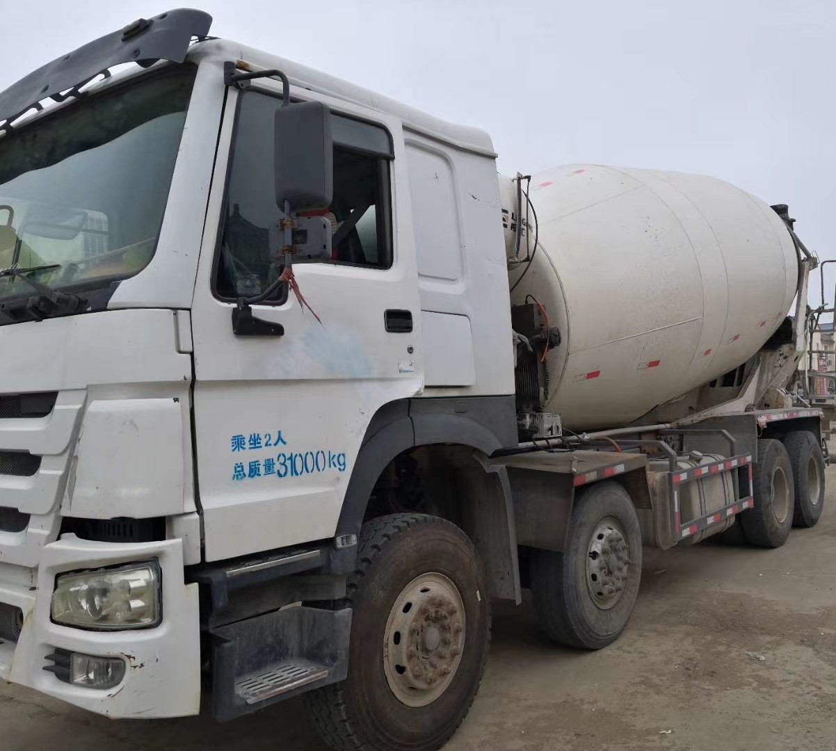 https://images.tongzsf.com/tong/truck_machine/20210127/160117b424ebe6.jpg