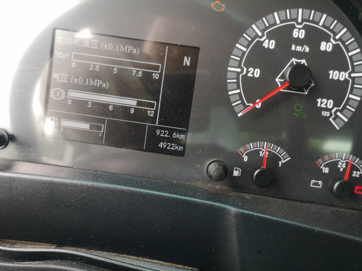 https://images.tongzsf.com/tong/truck_machine/20210127/160117b4431410.jpg