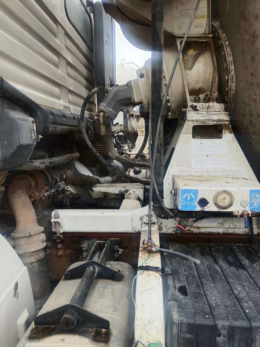 https://images.tongzsf.com/tong/truck_machine/20210127/160117c6d0d0f5.jpg