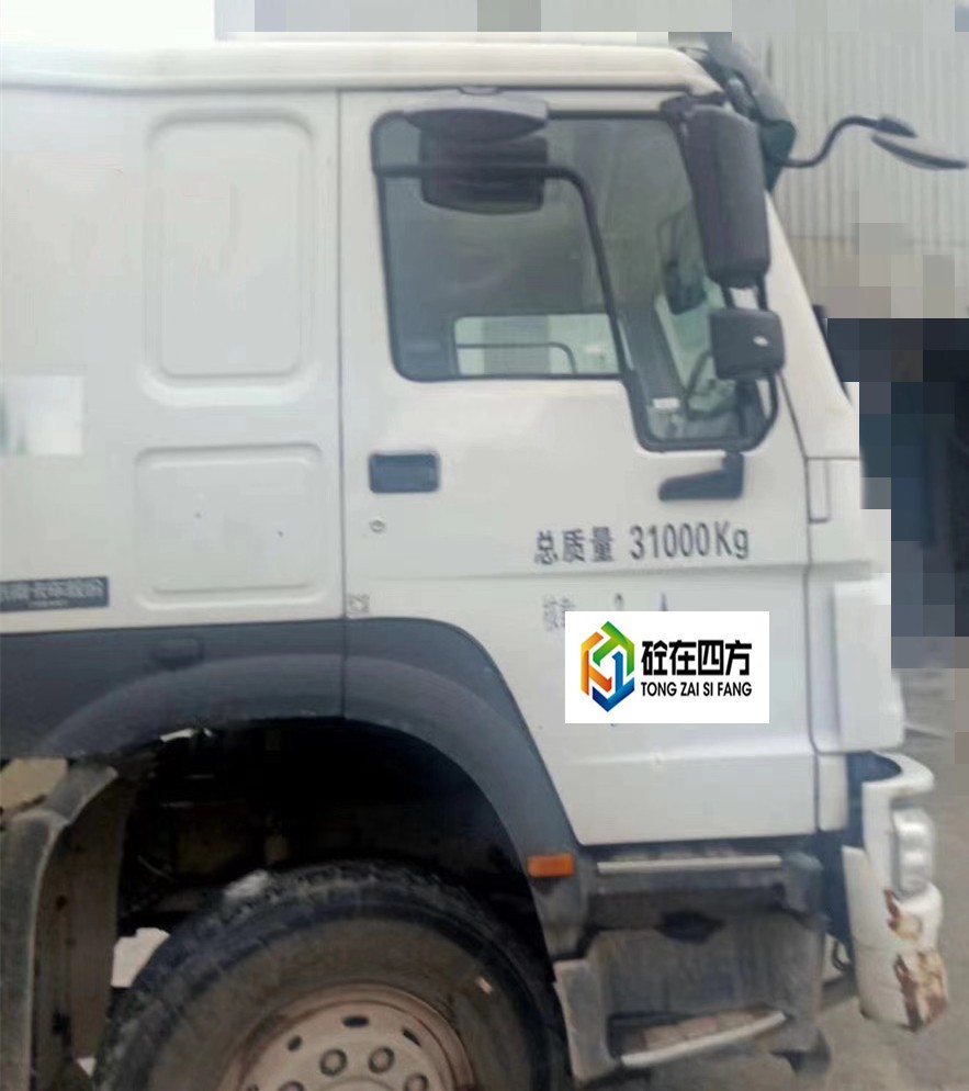 https://images.tongzsf.com/tong/truck_machine/20210127/160117c7048afd.jpg