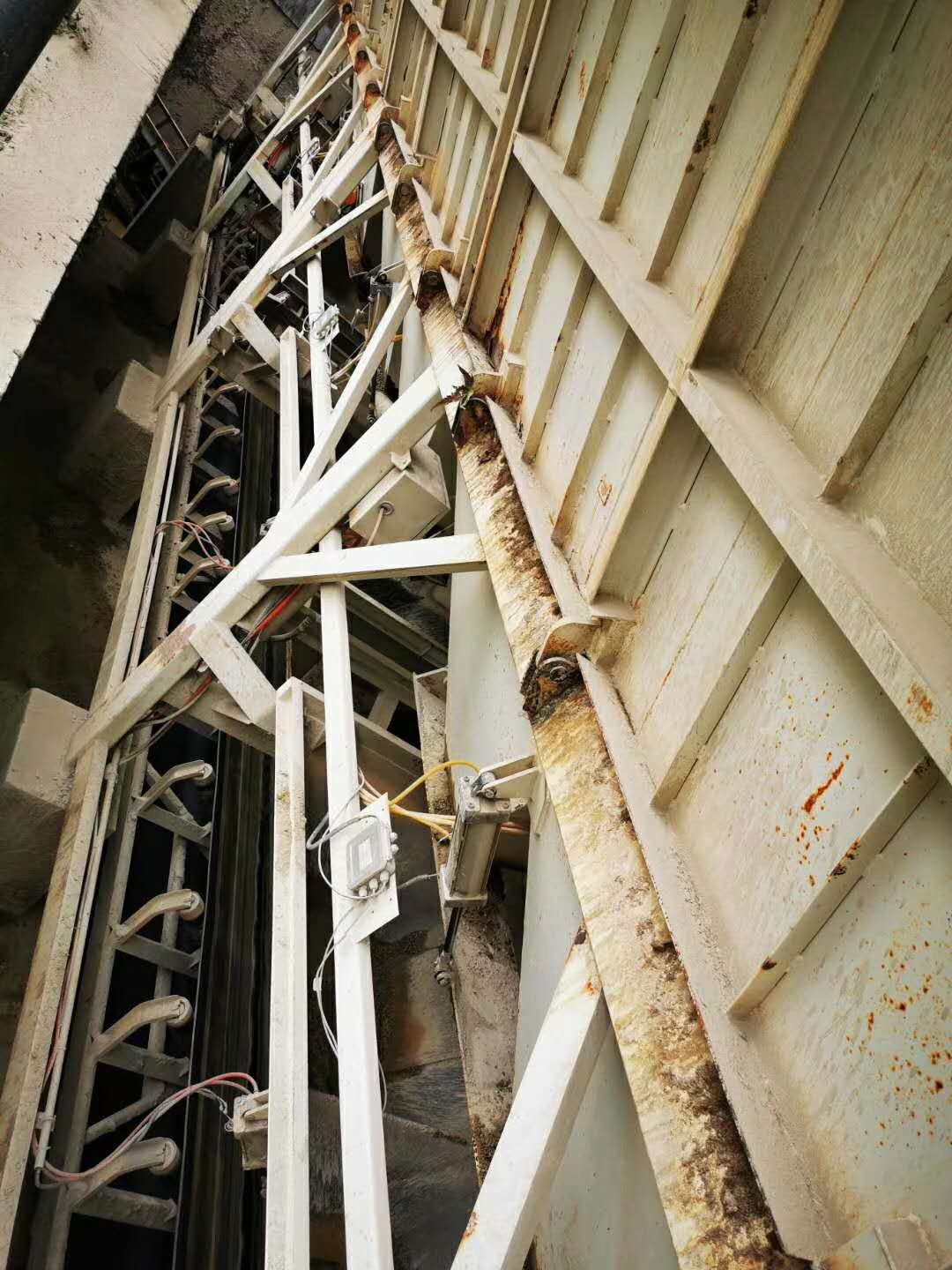 https://images.tongzsf.com/tong/truck_machine/20210127/160117eb81b01d.jpg