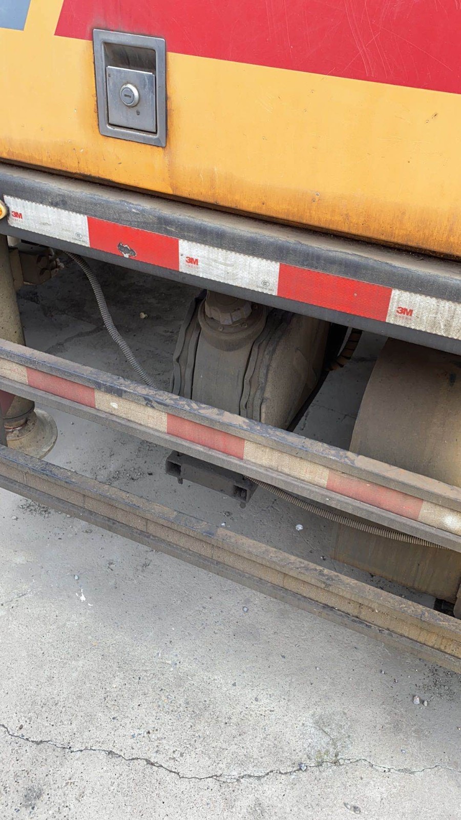https://images.tongzsf.com/tong/truck_machine/20210127/160117ebb419aa.jpg