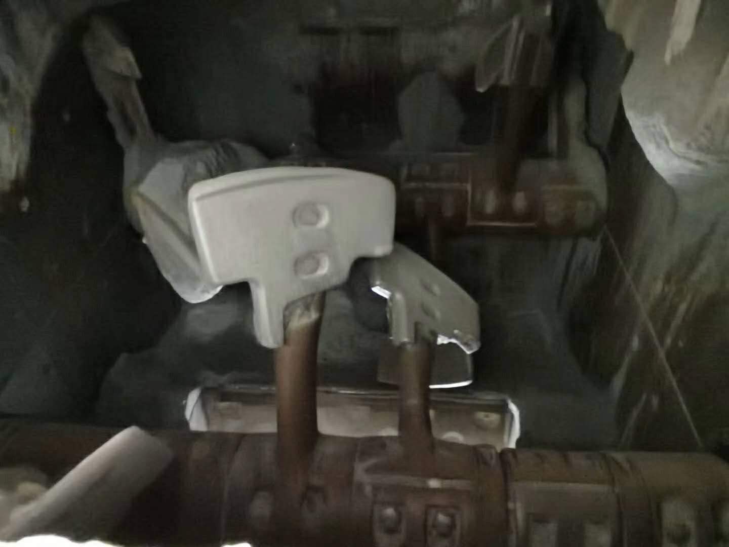 https://images.tongzsf.com/tong/truck_machine/20210127/160117ebe42b00.jpg
