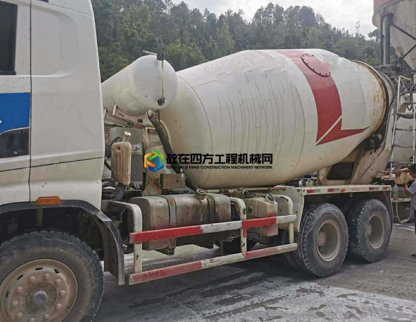 https://images.tongzsf.com/tong/truck_machine/20210127/160117fe94625a.jpg