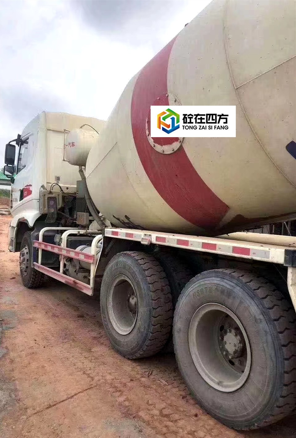 https://images.tongzsf.com/tong/truck_machine/20210127/160117fea0610d.jpg