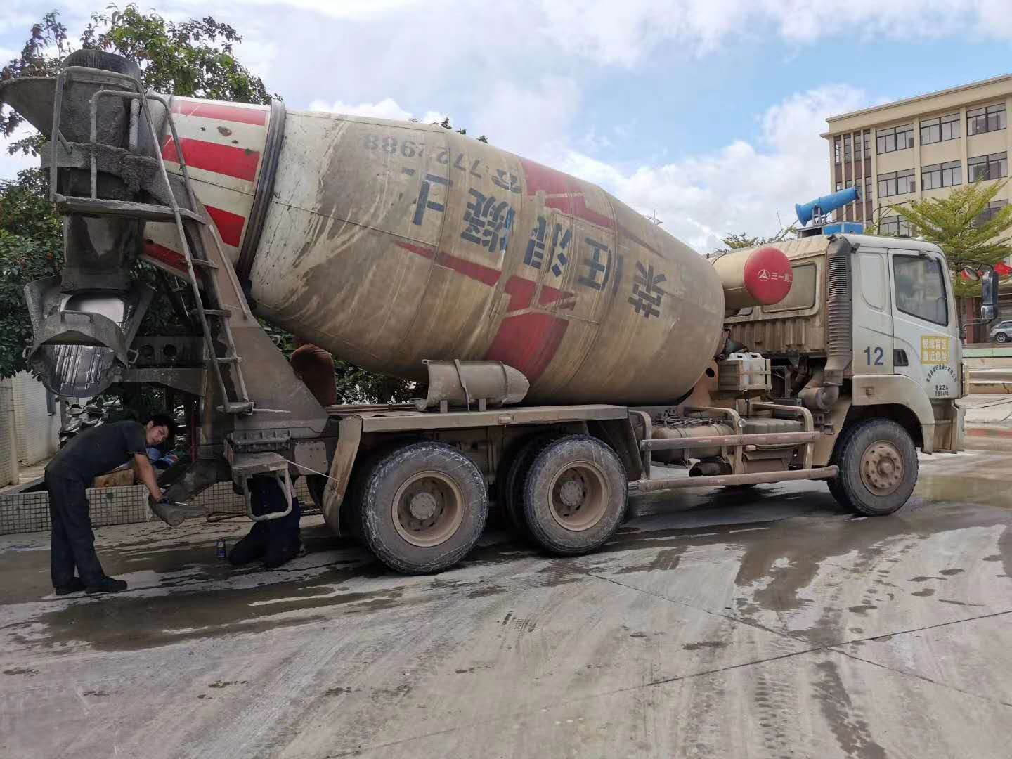https://images.tongzsf.com/tong/truck_machine/20210128/16011feb9d11e8.jpg