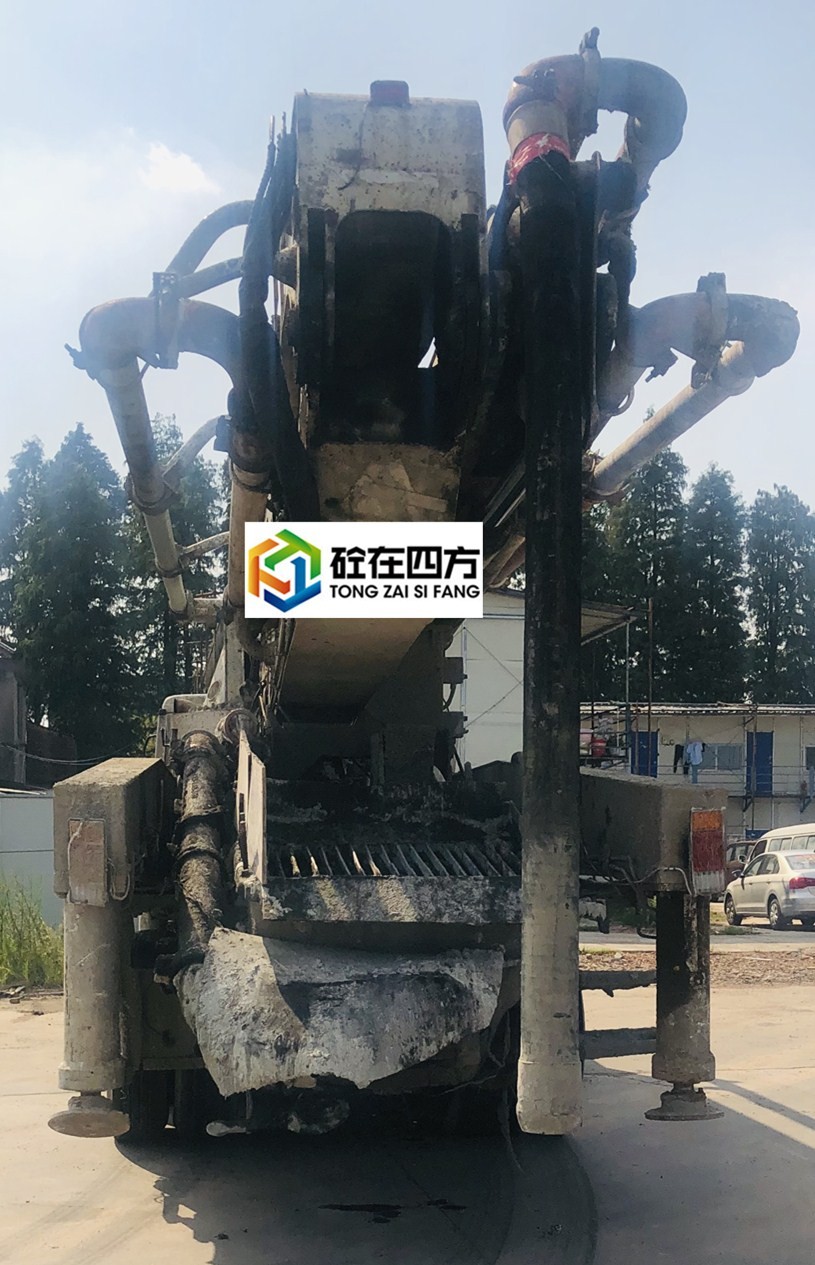 https://images.tongzsf.com/tong/truck_machine/20210128/16011fec6aba18.jpg