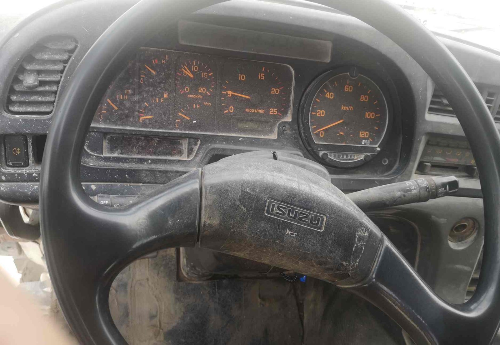 https://images.tongzsf.com/tong/truck_machine/20210128/1601205442a3b7.jpg