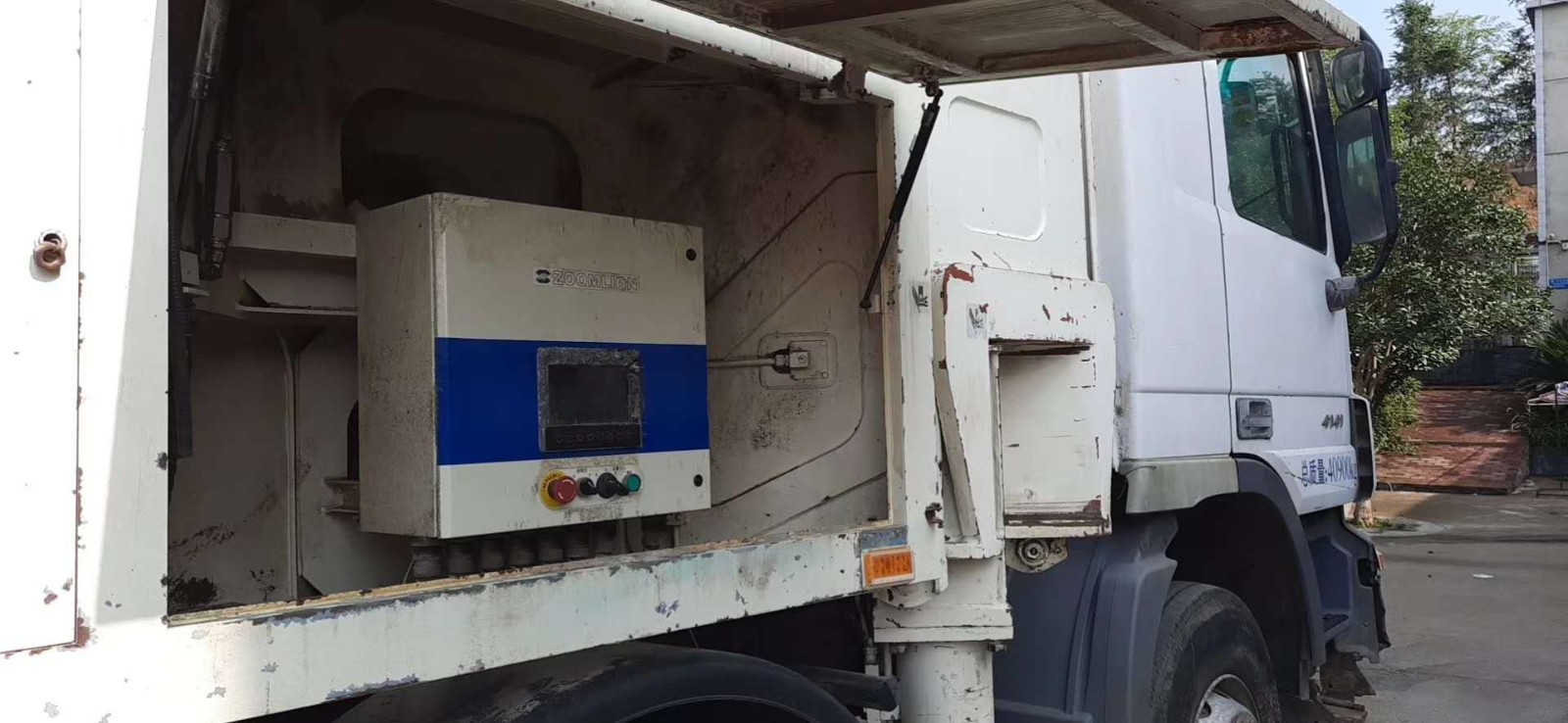 https://images.tongzsf.com/tong/truck_machine/20210128/160120551a2878.jpg