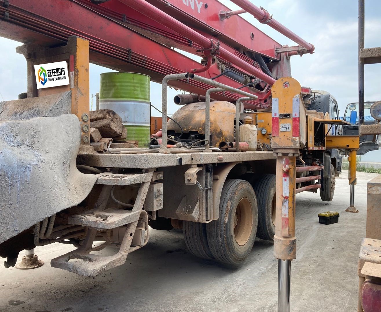 https://images.tongzsf.com/tong/truck_machine/20210128/1601208d031ed6.jpg