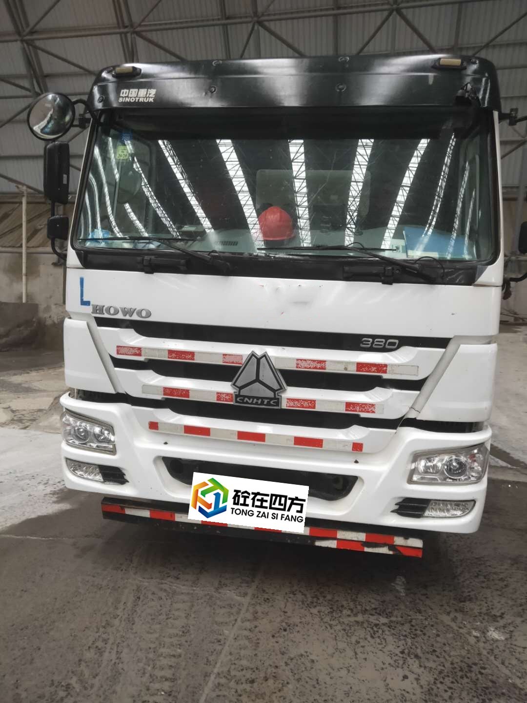 https://images.tongzsf.com/tong/truck_machine/20210128/1601209f8bf723.jpg