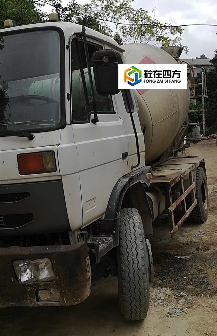 https://images.tongzsf.com/tong/truck_machine/20210128/160120a062e059.jpg