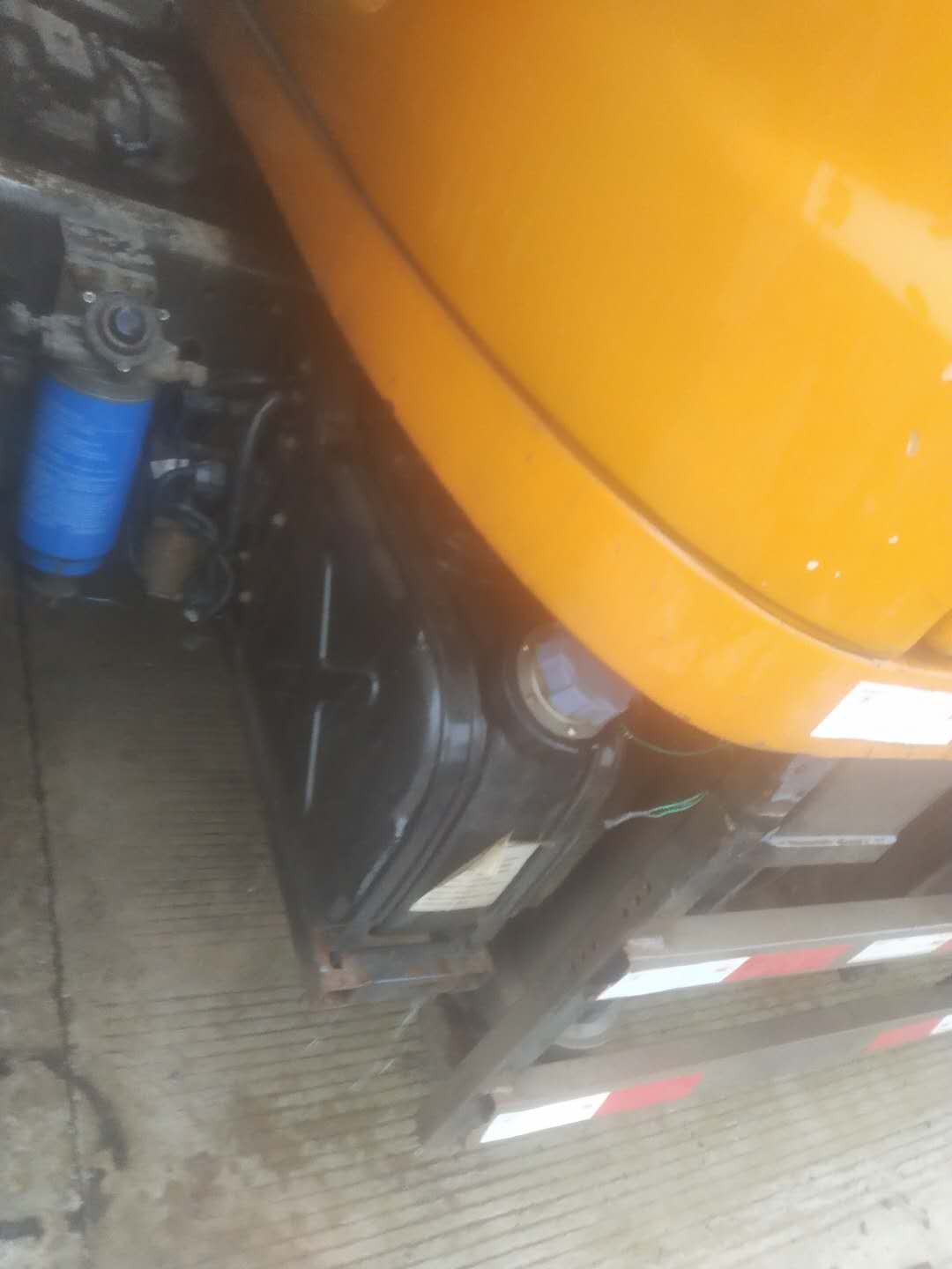 https://images.tongzsf.com/tong/truck_machine/20210128/160120b2aecc2d.jpg