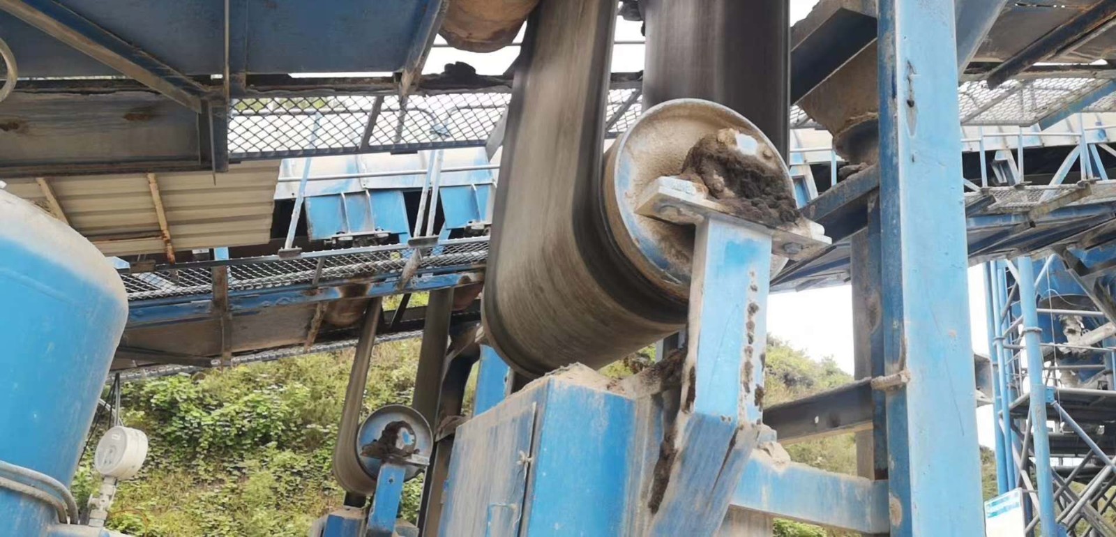 https://images.tongzsf.com/tong/truck_machine/20210128/160120c5ba5878.jpg