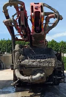 https://images.tongzsf.com/tong/truck_machine/20210128/160120d7686223.jpg