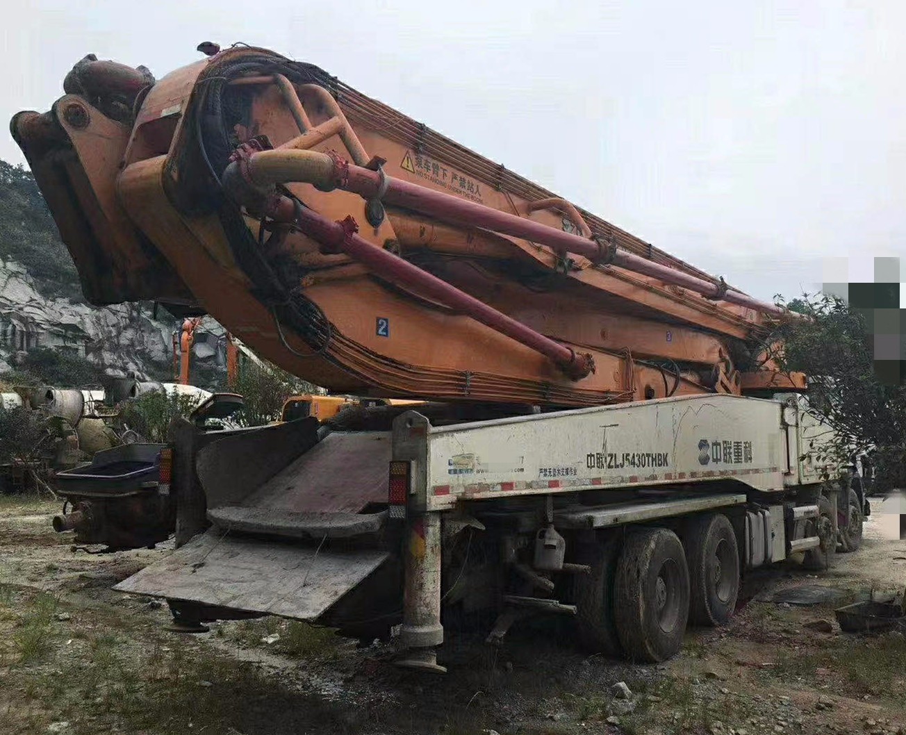 https://images.tongzsf.com/tong/truck_machine/20210128/160120eab8c866.jpg