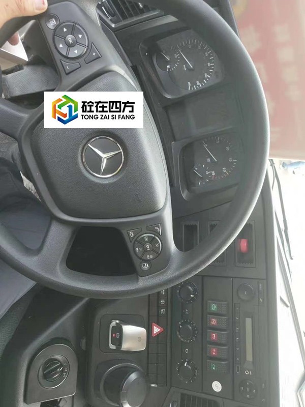 https://images.tongzsf.com/tong/truck_machine/20210128/160120eb577d31.jpg