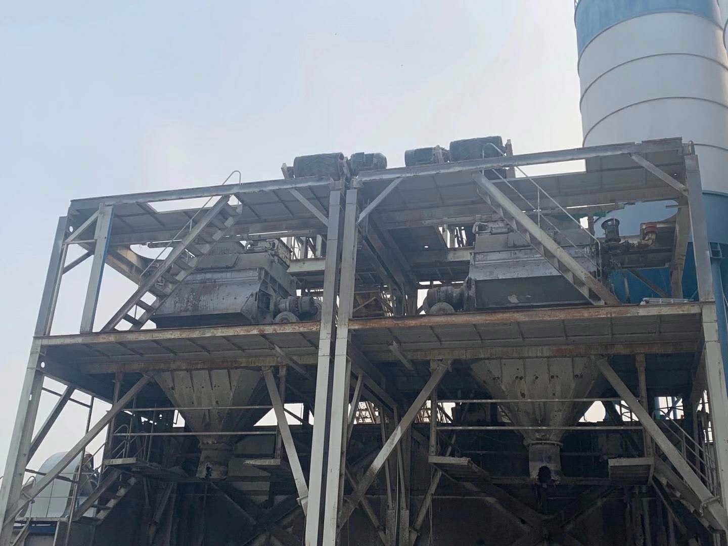 https://images.tongzsf.com/tong/truck_machine/20210128/160120fcbe16dc.jpg