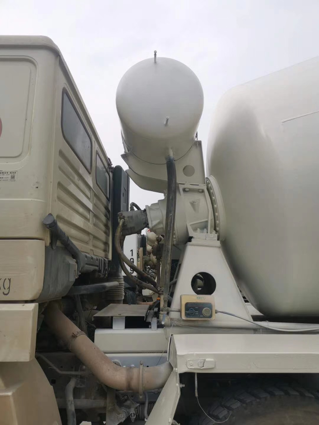 https://images.tongzsf.com/tong/truck_machine/20210128/1601210f75d1af.jpg