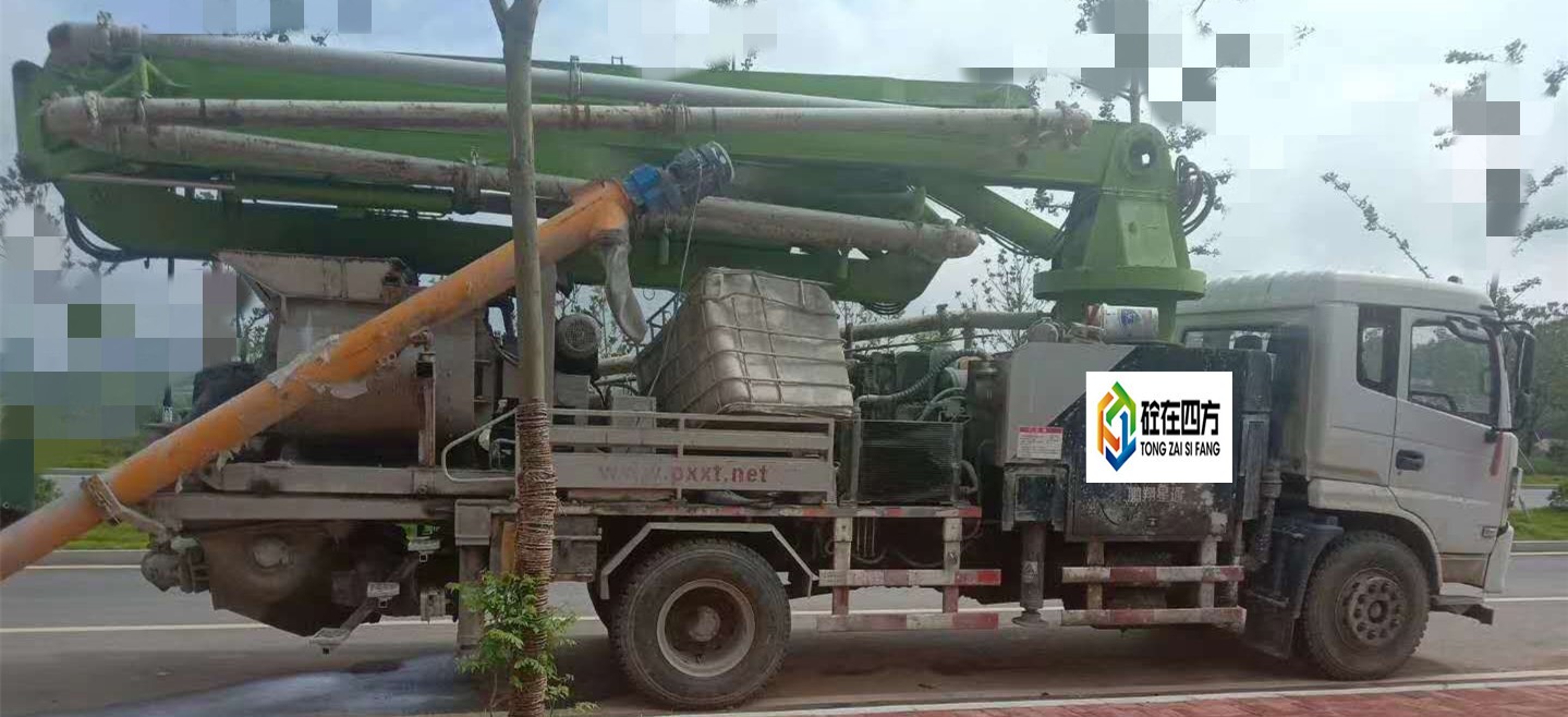 https://images.tongzsf.com/tong/truck_machine/20210128/16012110b8eb06.jpg