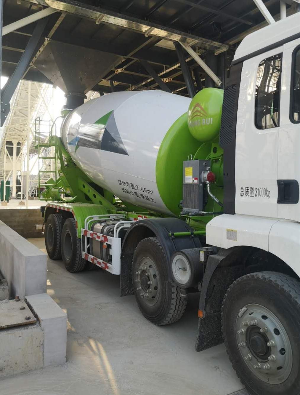 https://images.tongzsf.com/tong/truck_machine/20210128/1601212397c51b.jpg