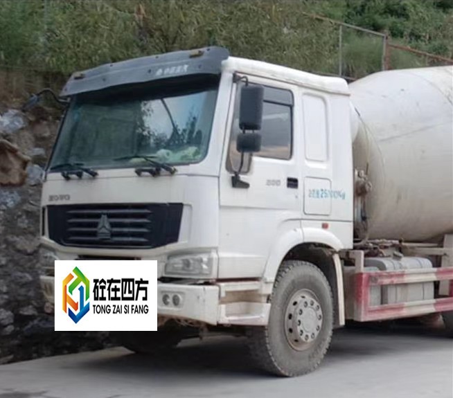 https://images.tongzsf.com/tong/truck_machine/20210128/160121495c9bdc.jpg