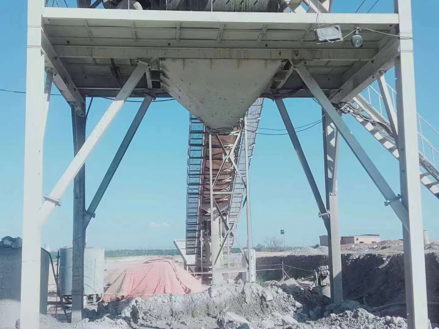 https://images.tongzsf.com/tong/truck_machine/20210128/1601215bc441bf.jpg