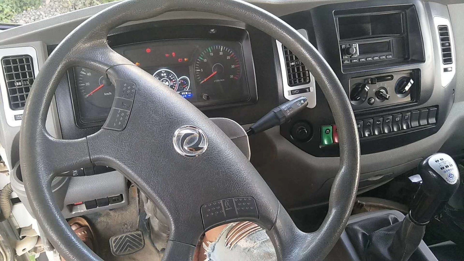 https://images.tongzsf.com/tong/truck_machine/20210128/16012193df315c.jpg