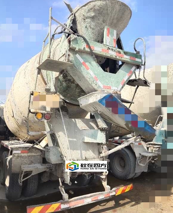 https://images.tongzsf.com/tong/truck_machine/20210128/160121a61dcdf5.jpg
