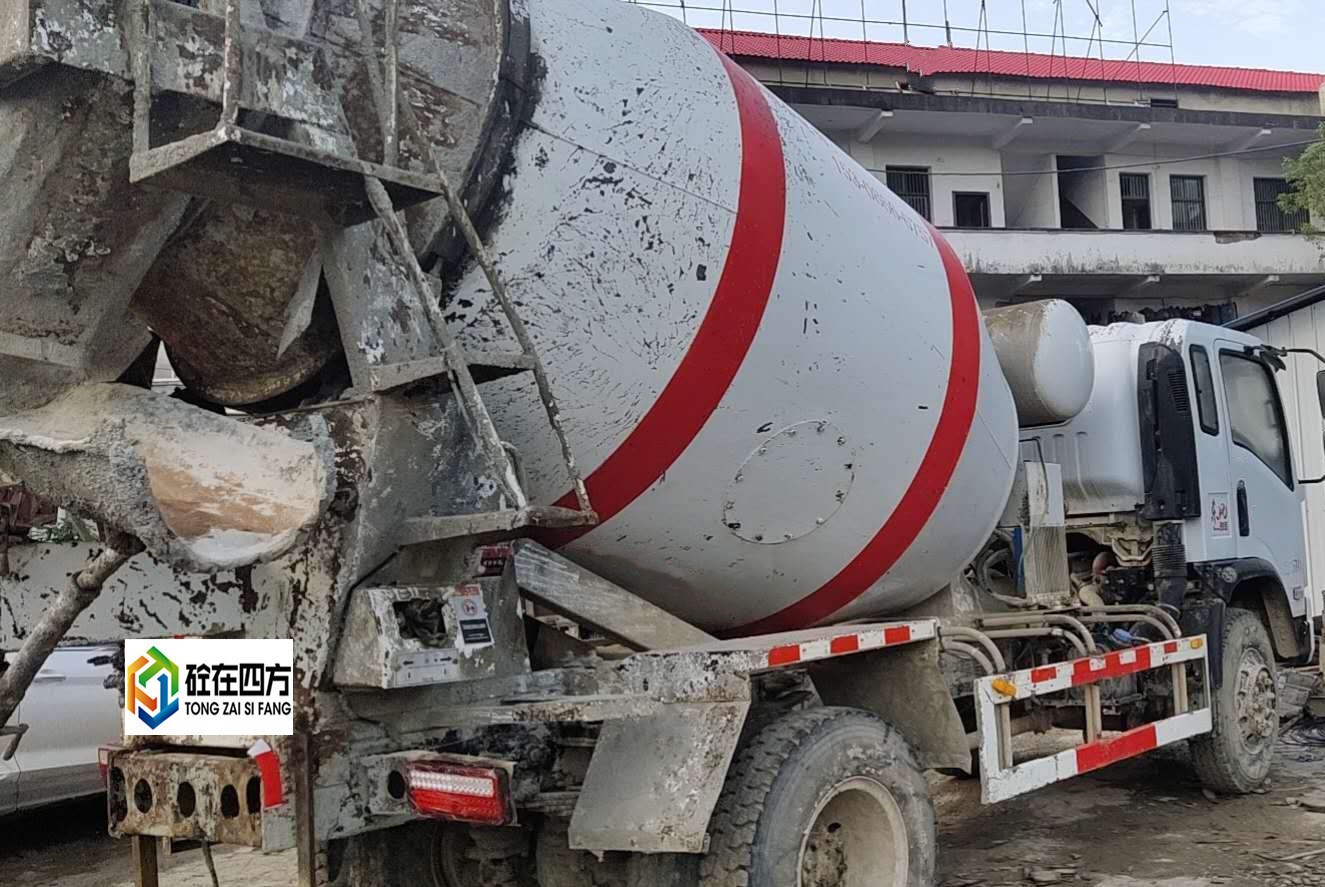 https://images.tongzsf.com/tong/truck_machine/20210128/160121b8bc26cf.jpg