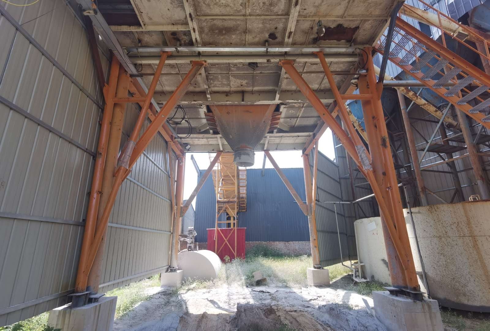 https://images.tongzsf.com/tong/truck_machine/20210128/160121b905cfb8.jpg