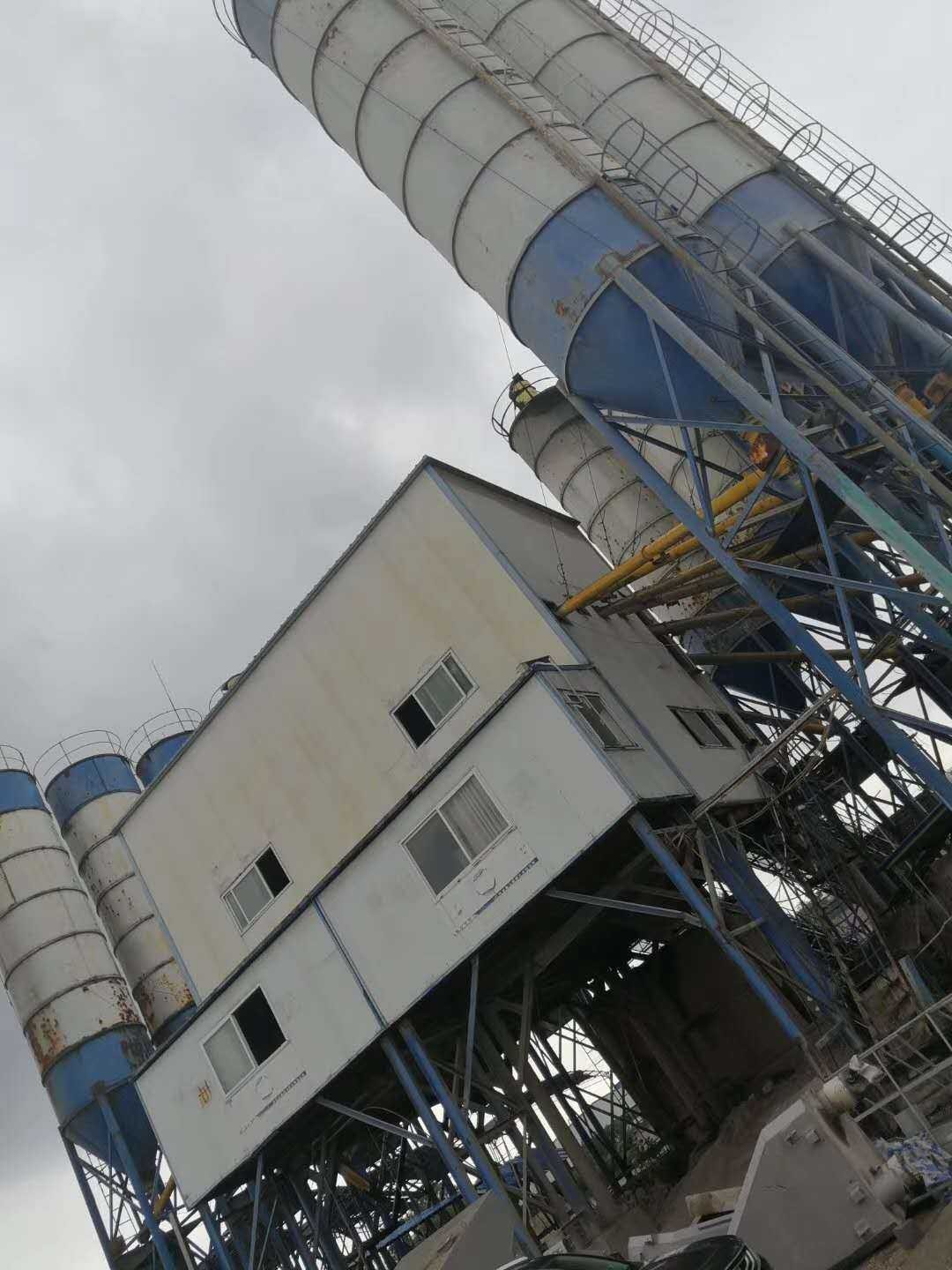 https://images.tongzsf.com/tong/truck_machine/20210128/160121b9382177.jpg