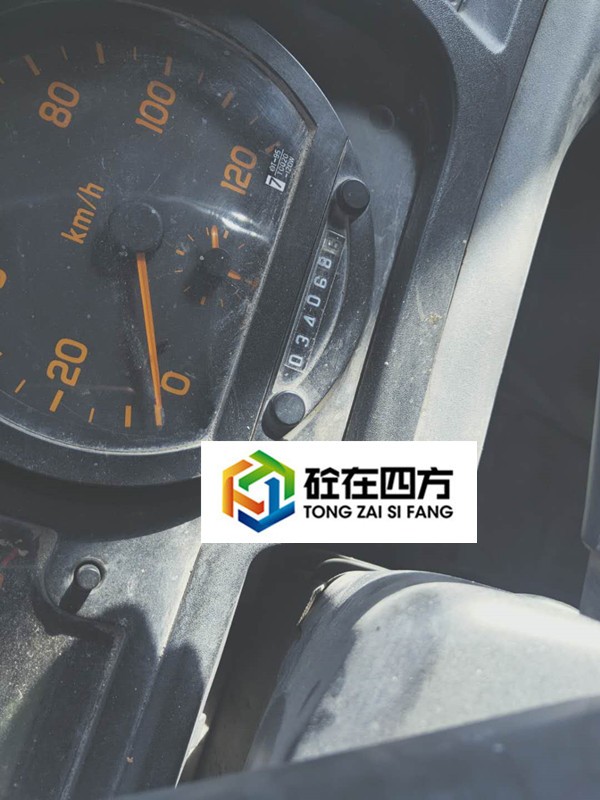 https://images.tongzsf.com/tong/truck_machine/20210128/160121b9779203.jpg