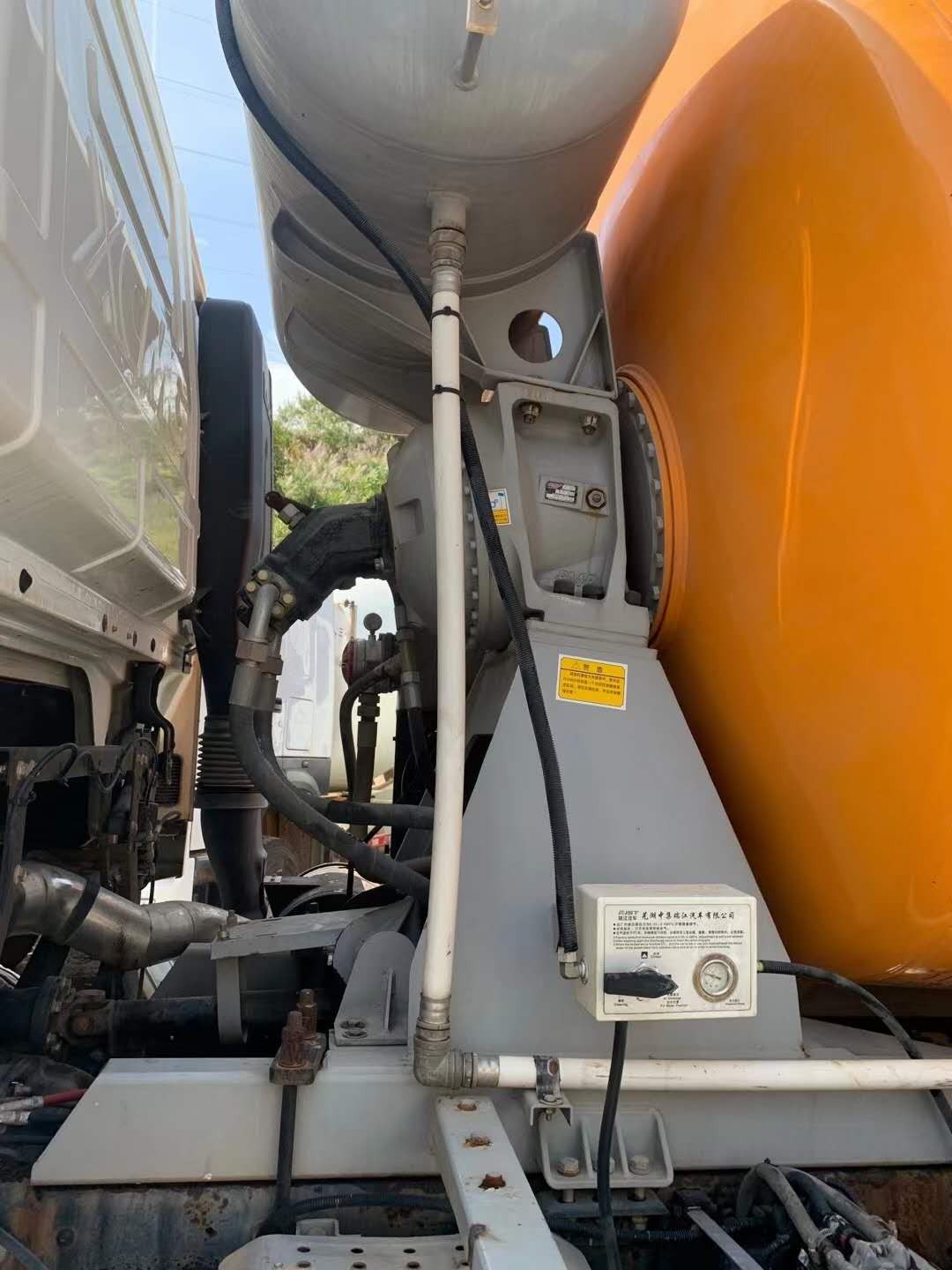 https://images.tongzsf.com/tong/truck_machine/20210128/160121defa38d6.jpg