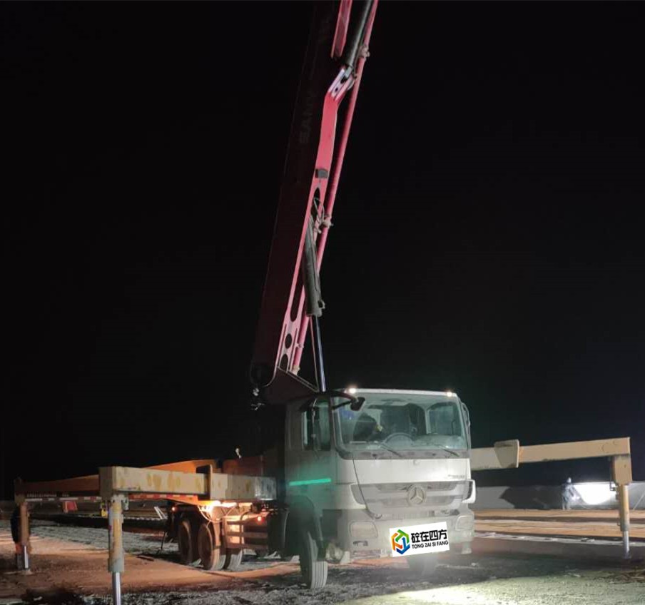 https://images.tongzsf.com/tong/truck_machine/20210128/160121f14a37da.jpg