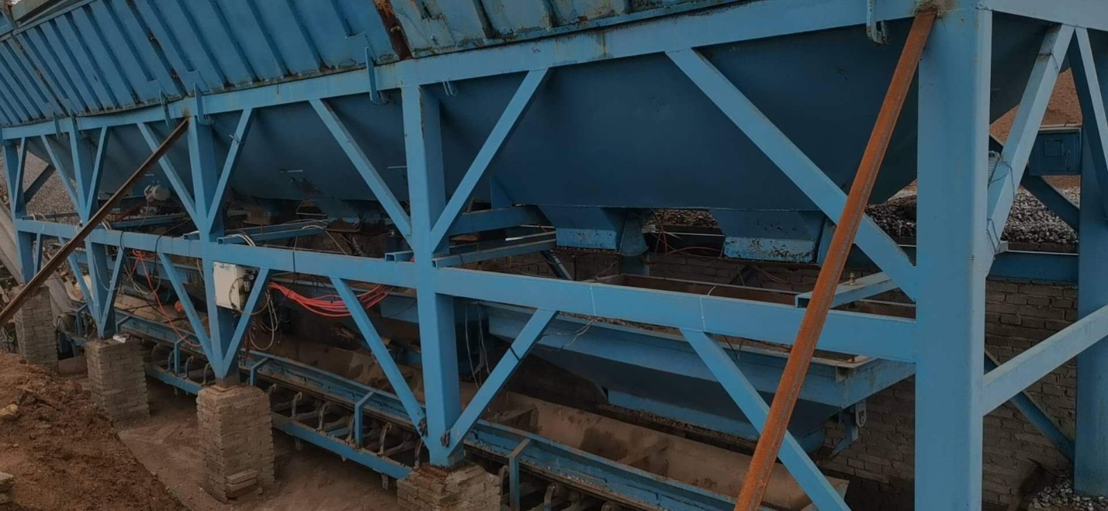 https://images.tongzsf.com/tong/truck_machine/20210128/160121f185cfaa.jpg