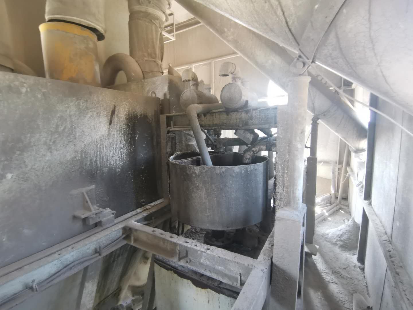 https://images.tongzsf.com/tong/truck_machine/20210128/16012203c10443.jpg