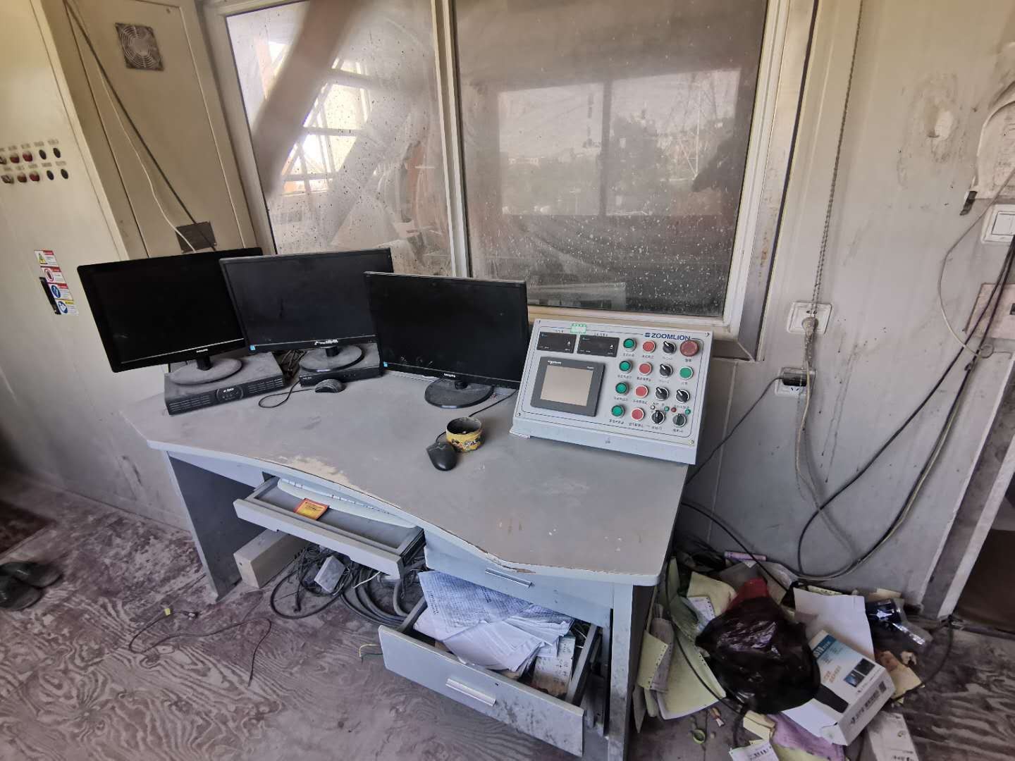 https://images.tongzsf.com/tong/truck_machine/20210128/16012203c32b0a.jpg