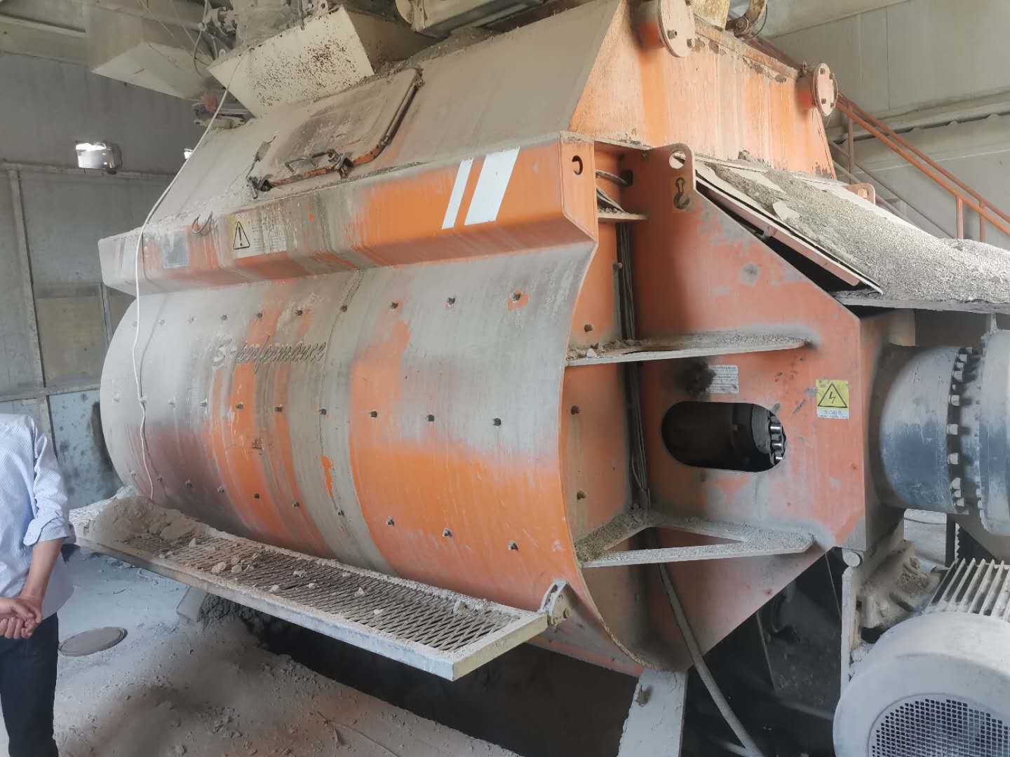 https://images.tongzsf.com/tong/truck_machine/20210128/16012203c6bb02.jpg