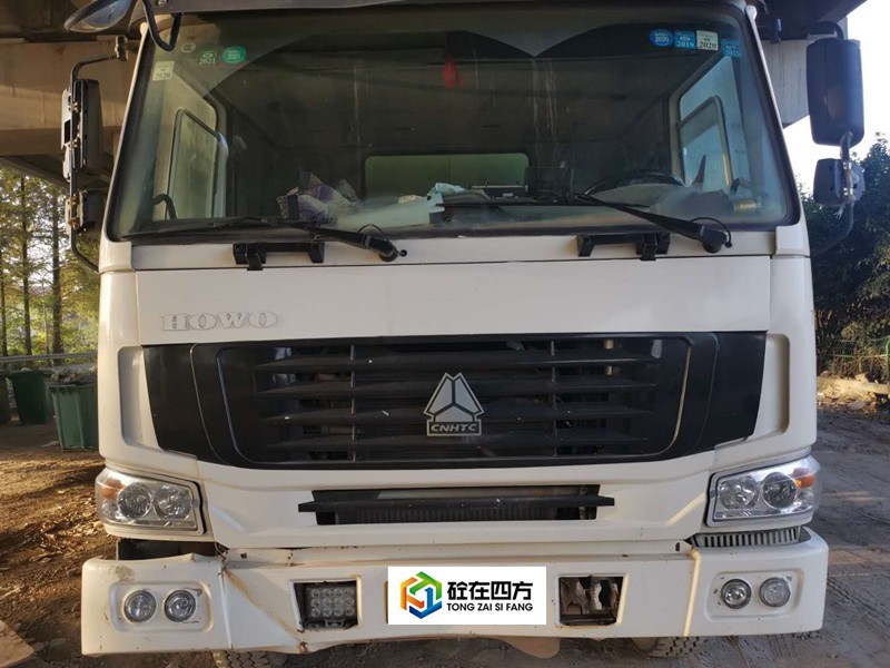 https://images.tongzsf.com/tong/truck_machine/20210128/16012204667f7b.jpg