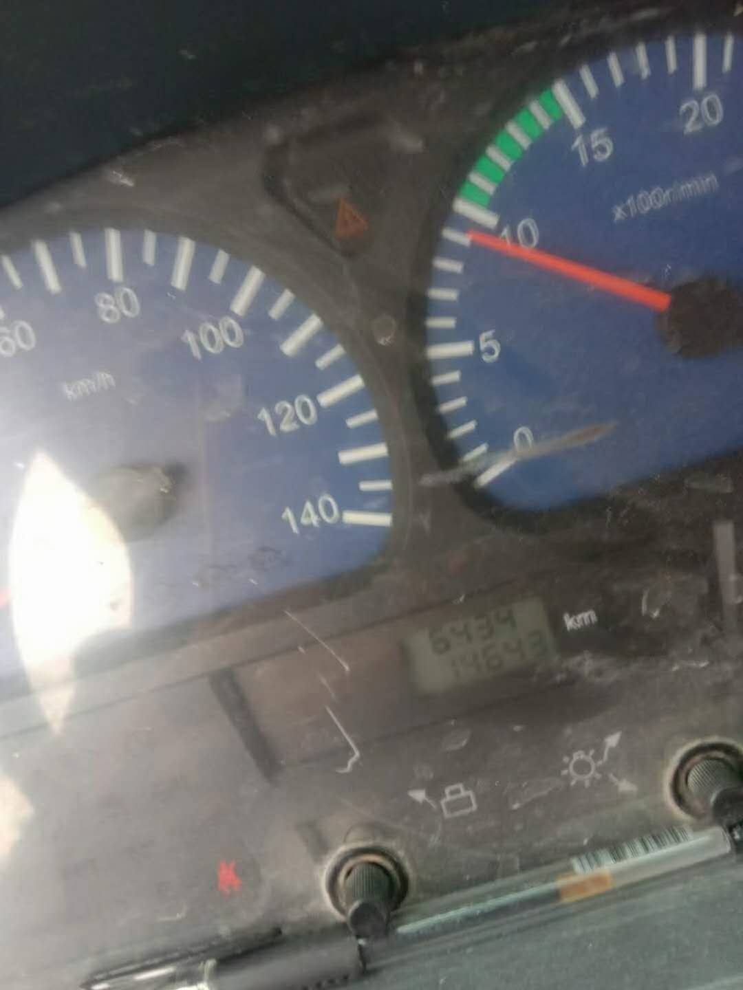 https://images.tongzsf.com/tong/truck_machine/20210128/16012204ba7910.jpg
