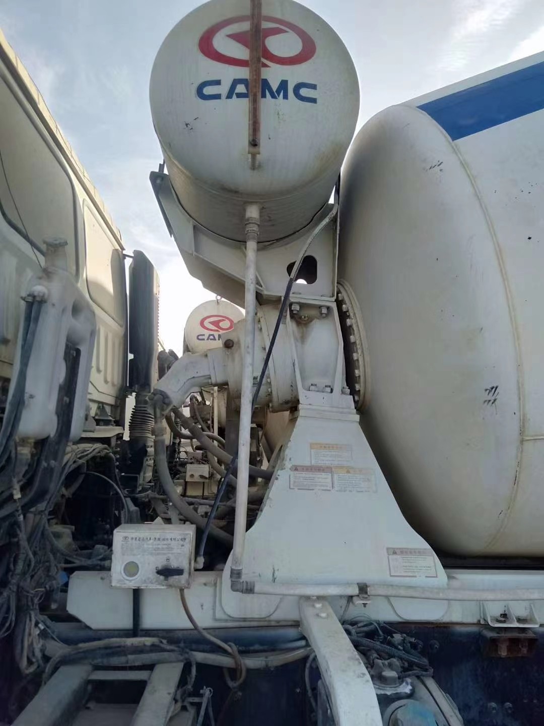https://images.tongzsf.com/tong/truck_machine/20210128/1601221767b3fa.jpg