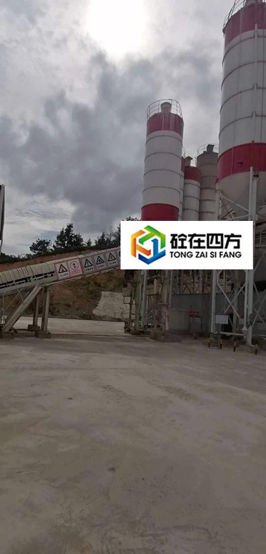 https://images.tongzsf.com/tong/truck_machine/20210128/1601224eb0b4a7.jpg
