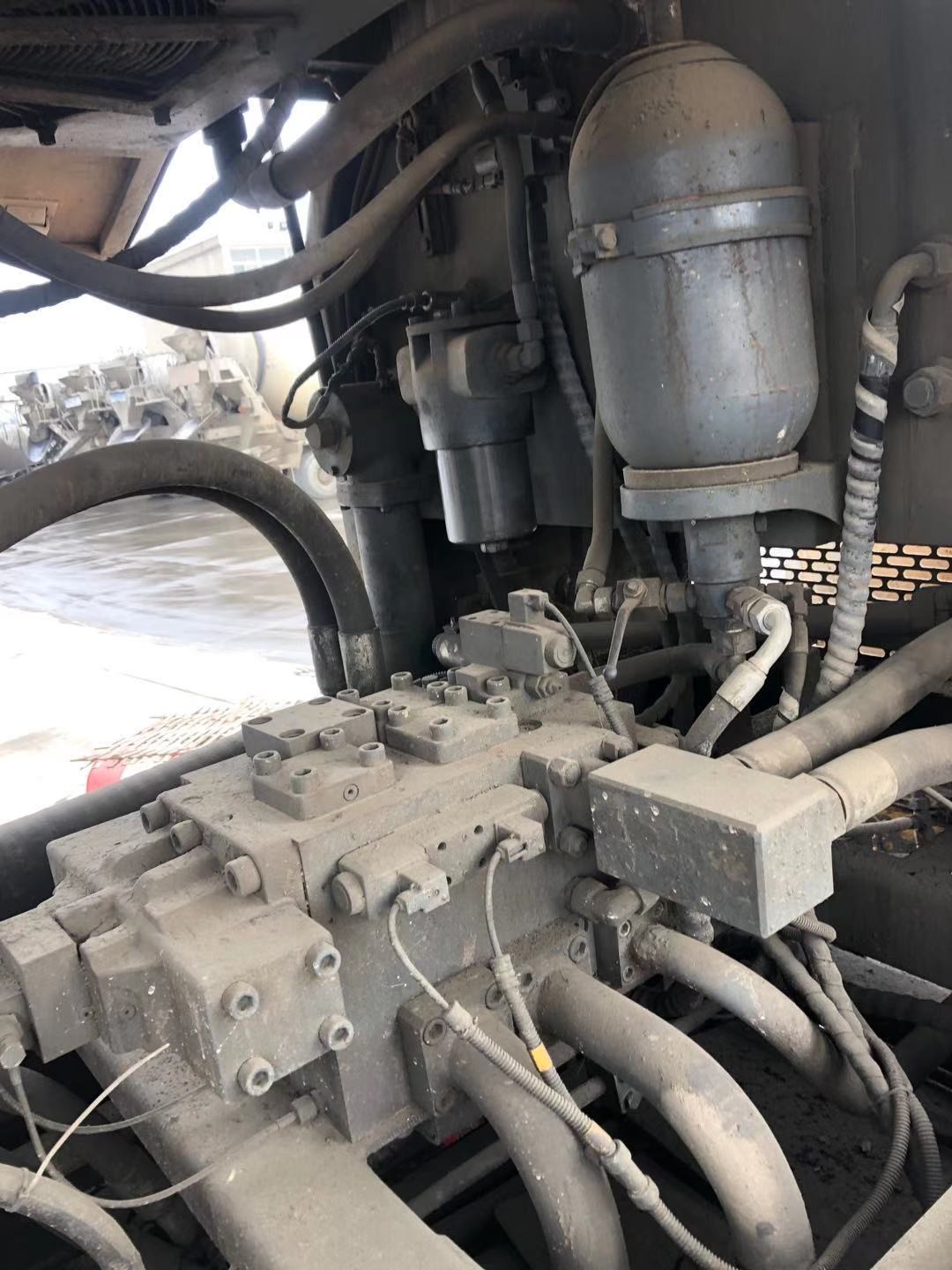 https://images.tongzsf.com/tong/truck_machine/20210128/1601224f19def2.jpg